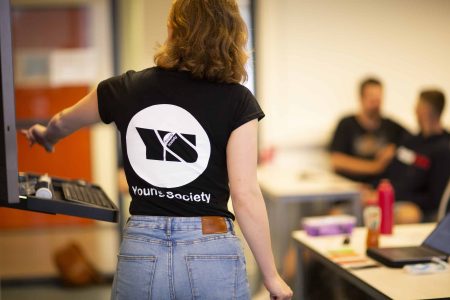 Maatschappelijke Diensttijd binnen het mbo onderwijs Maatschappelijke-Diensttijd-binnen-het-mbo-onderwijs